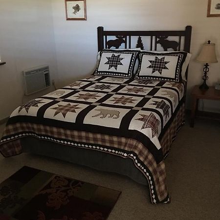 Pioneer Mountain Cabins Villa Butte Bagian luar foto