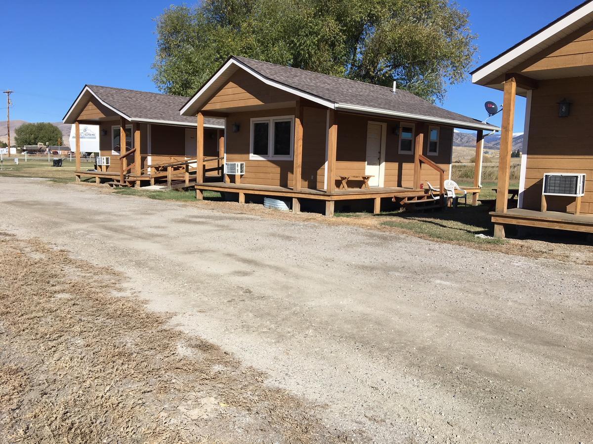 Pioneer Mountain Cabins Villa Butte Bagian luar foto